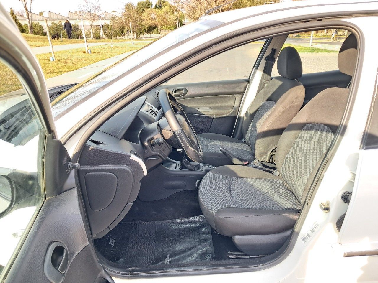 Peugeot 207 Usado Financiado en Mendoza, deRuedas