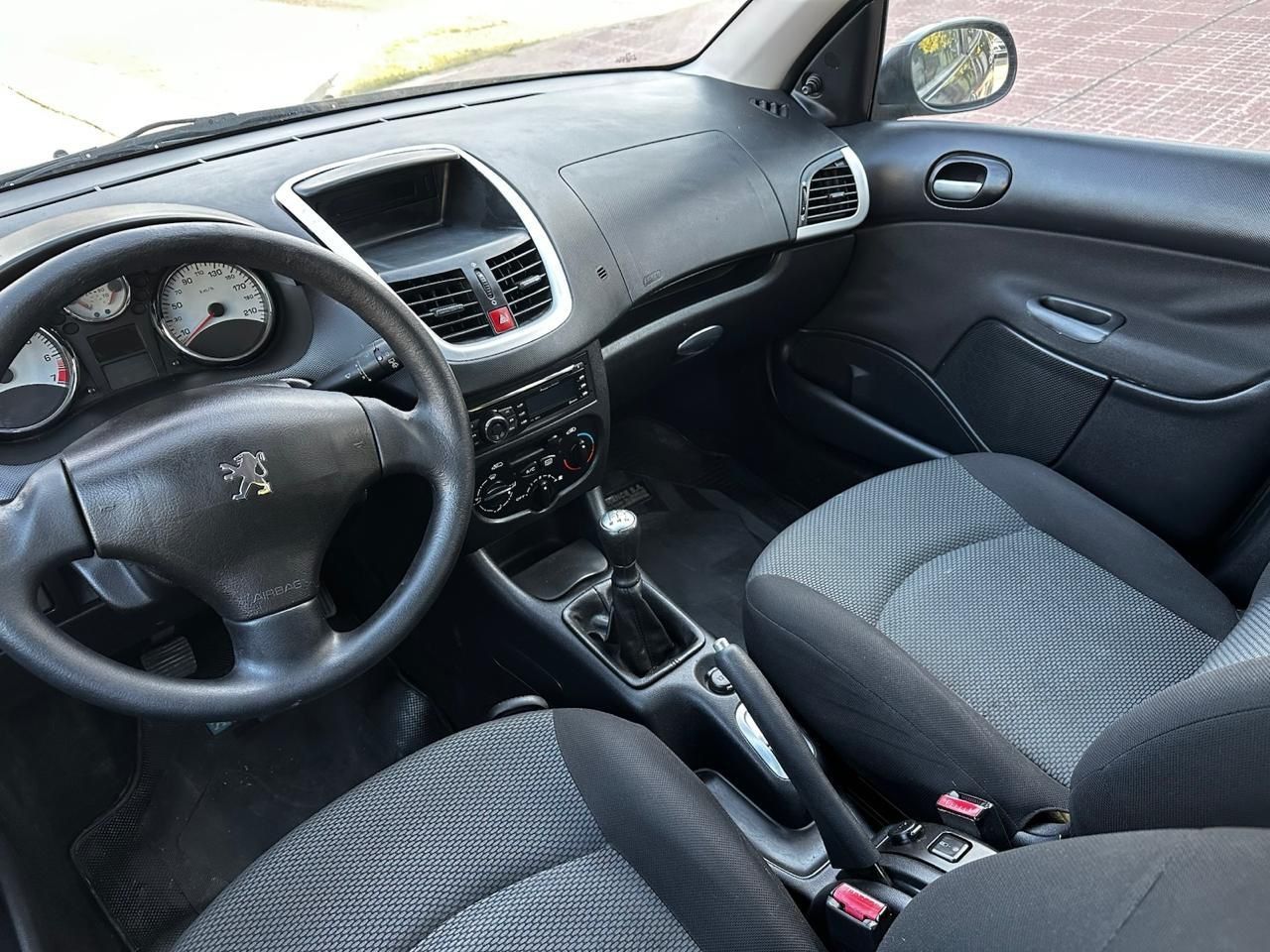Peugeot 207 Usado Financiado en Córdoba, deRuedas