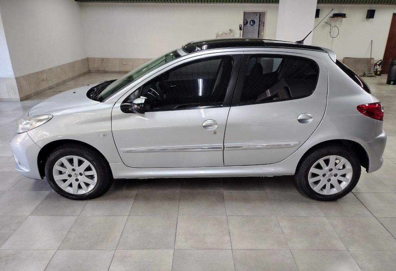 Peugeot 207 Usado en Mendoza, deRuedas