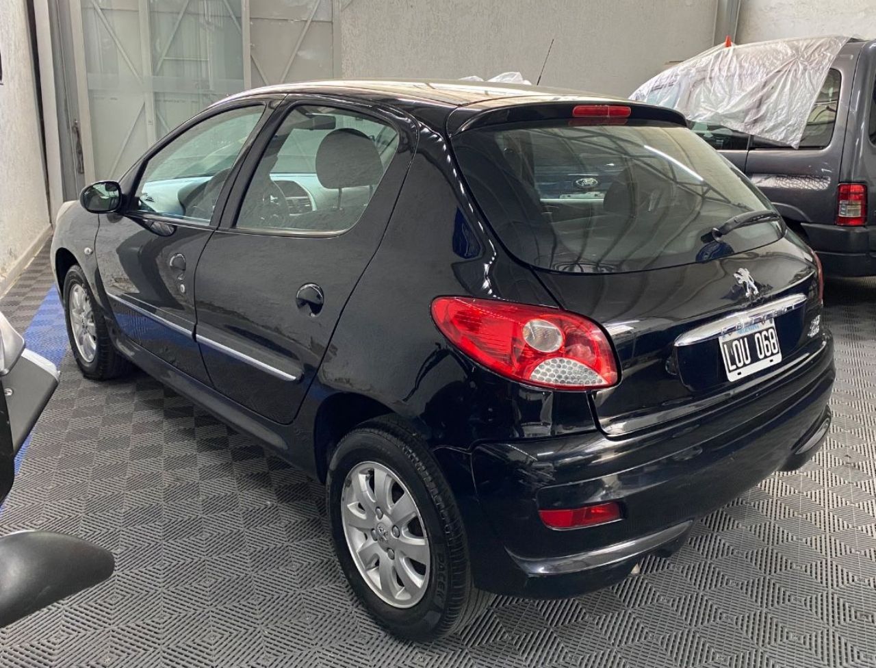 Peugeot 207 Usado Financiado en Mendoza, deRuedas