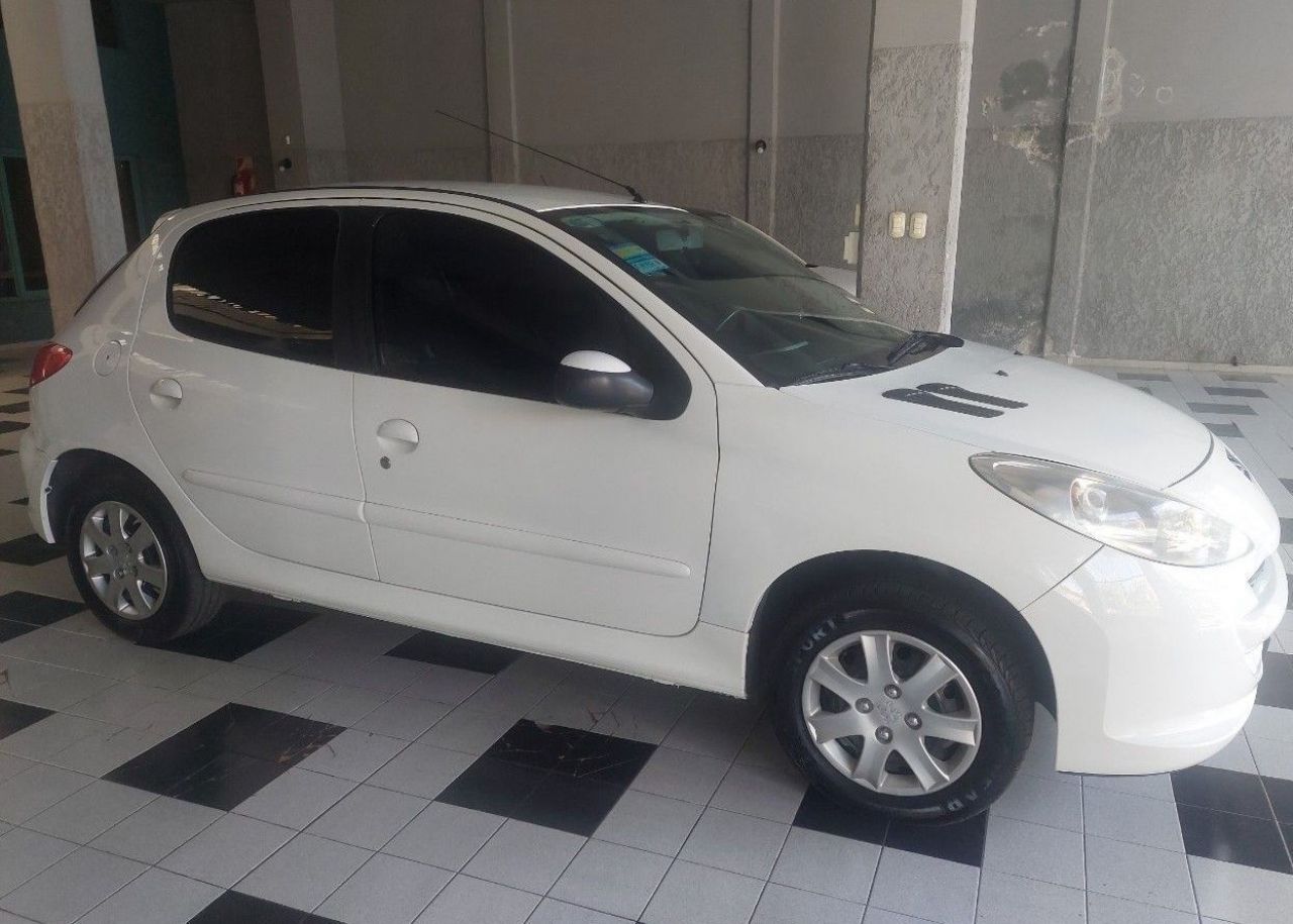 Peugeot 207 Usado en Mendoza, deRuedas