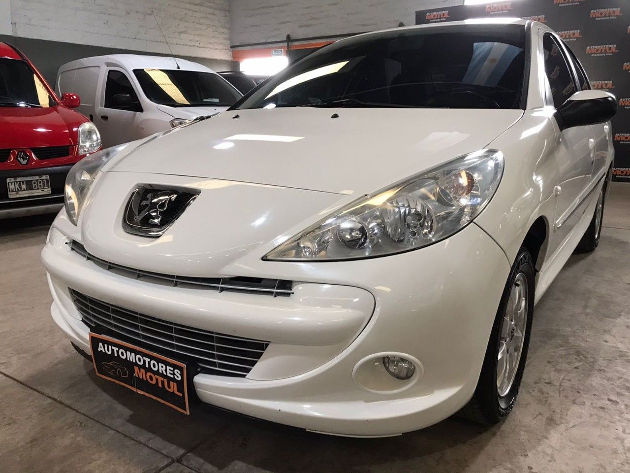 Peugeot 207 Usado Financiado en Mendoza, deRuedas