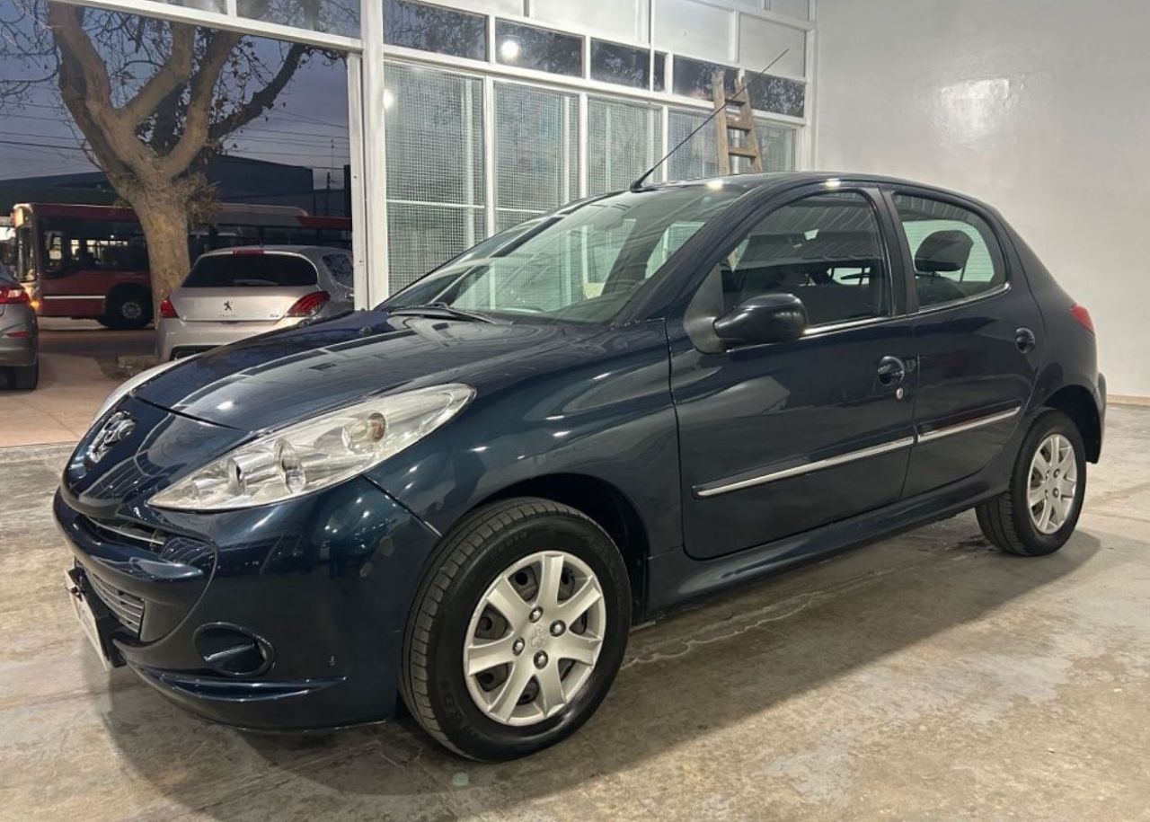 Peugeot 207 Usado Financiado en Mendoza, deRuedas