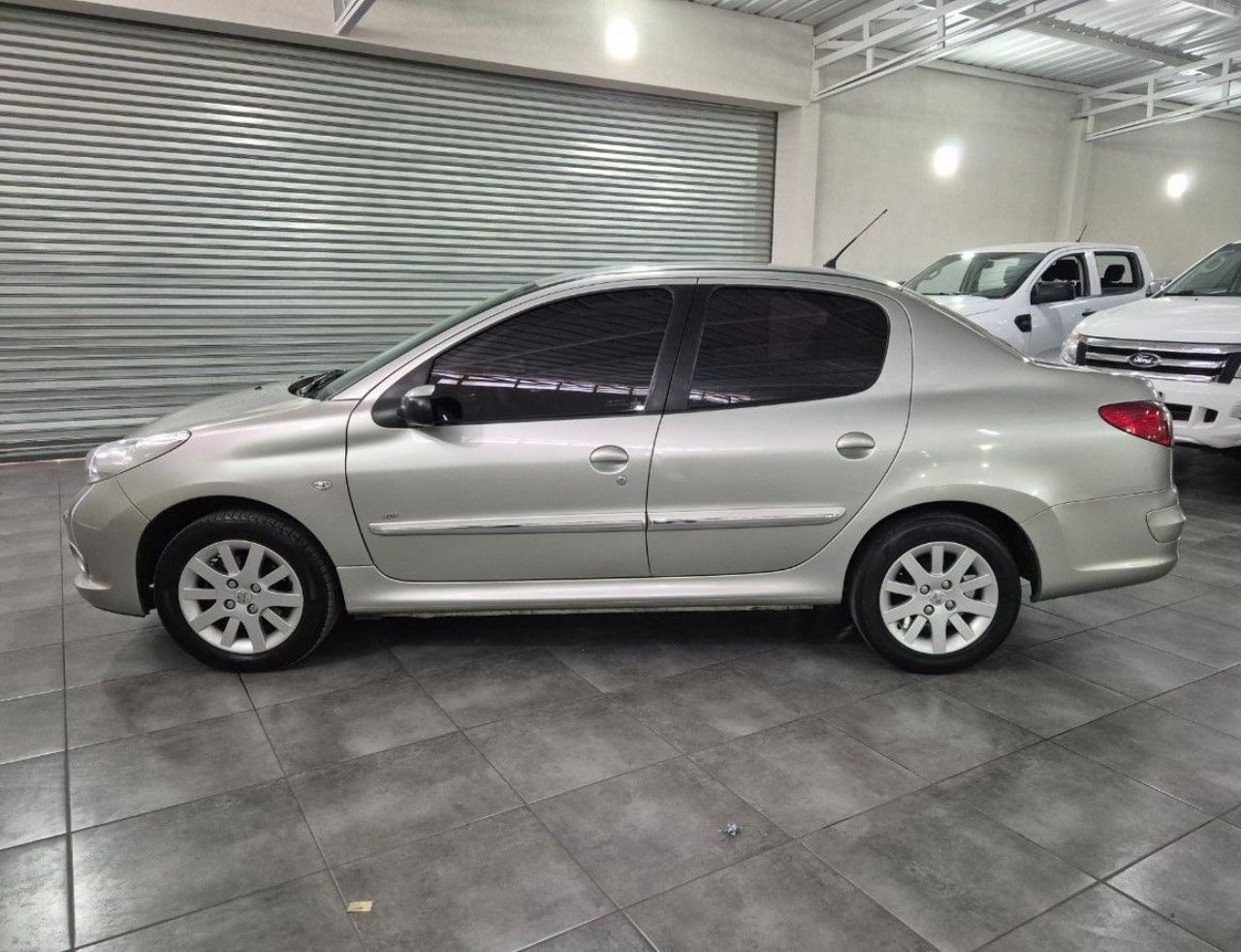 Peugeot 207 Usado Financiado en Mendoza, deRuedas