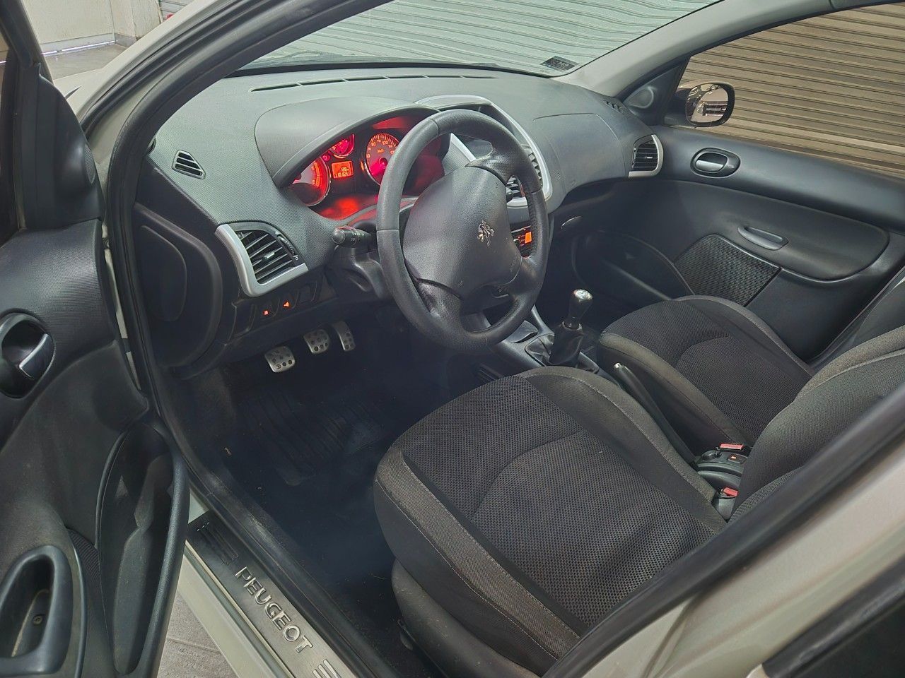 Peugeot 207 Usado Financiado en Mendoza, deRuedas