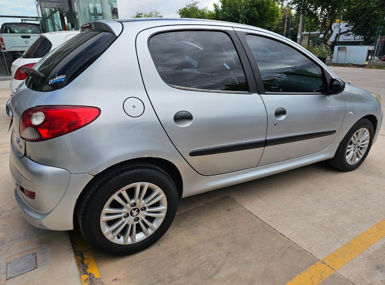 Peugeot 207 Usado Financiado en Mendoza, deRuedas
