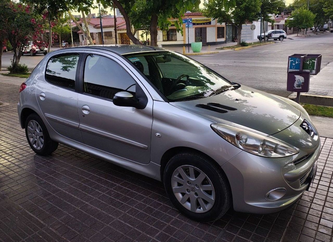 Peugeot 207 Usado en Mendoza, deRuedas