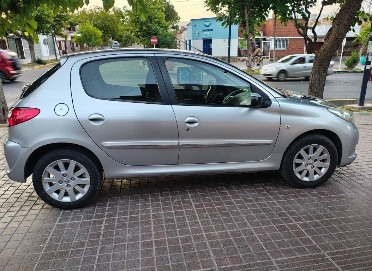 Peugeot 207 Usado en Mendoza, deRuedas
