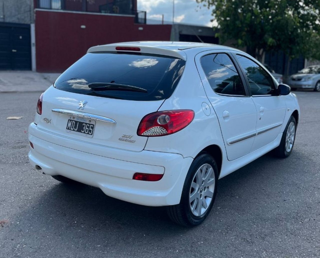 Peugeot 207 Usado Financiado en Mendoza, deRuedas