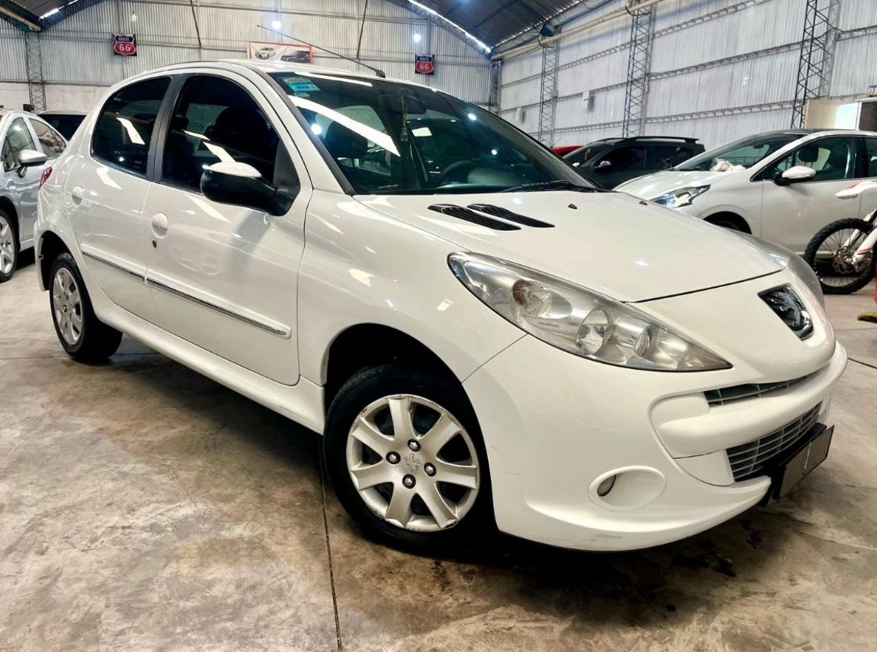 Peugeot 207 Usado en Mendoza, deRuedas
