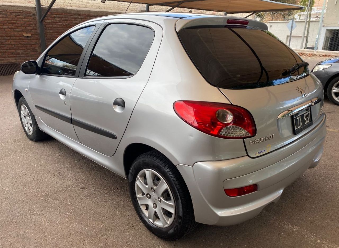 Peugeot 207 Usado Financiado en Mendoza, deRuedas