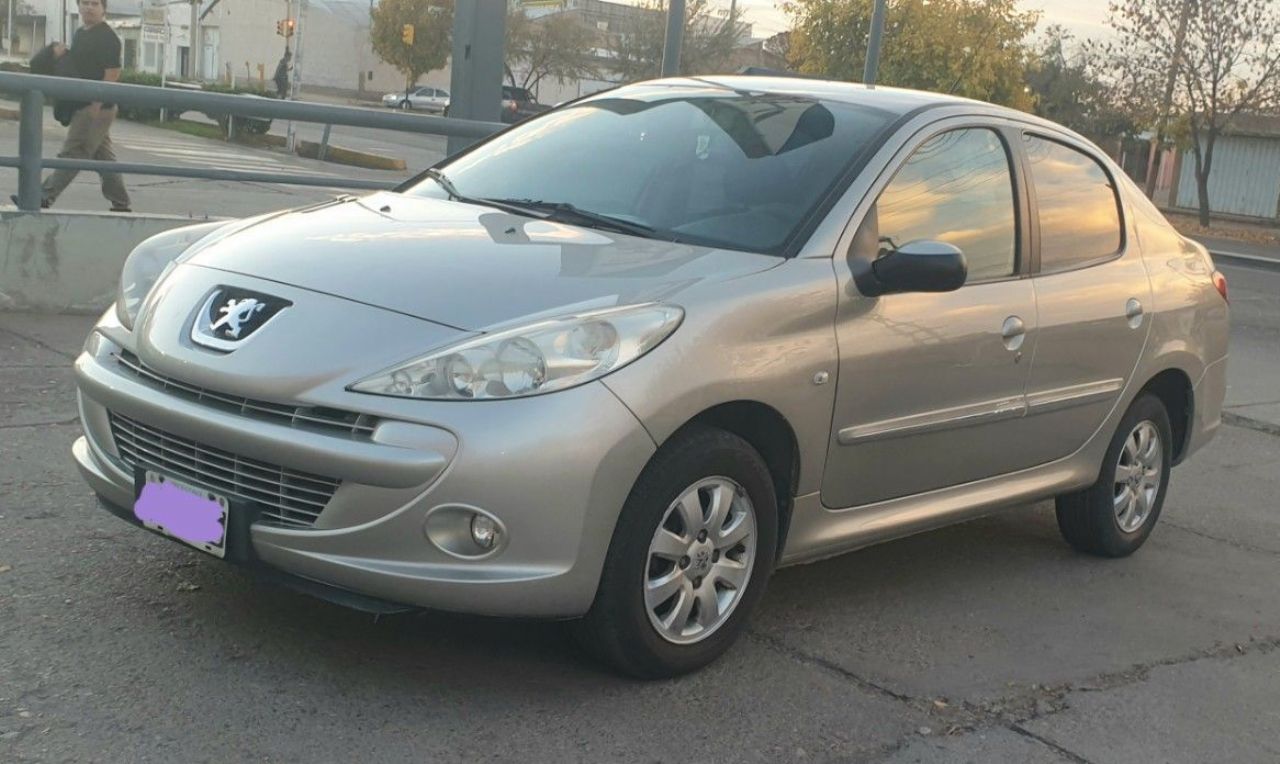 Peugeot 207 Usado en Mendoza, deRuedas