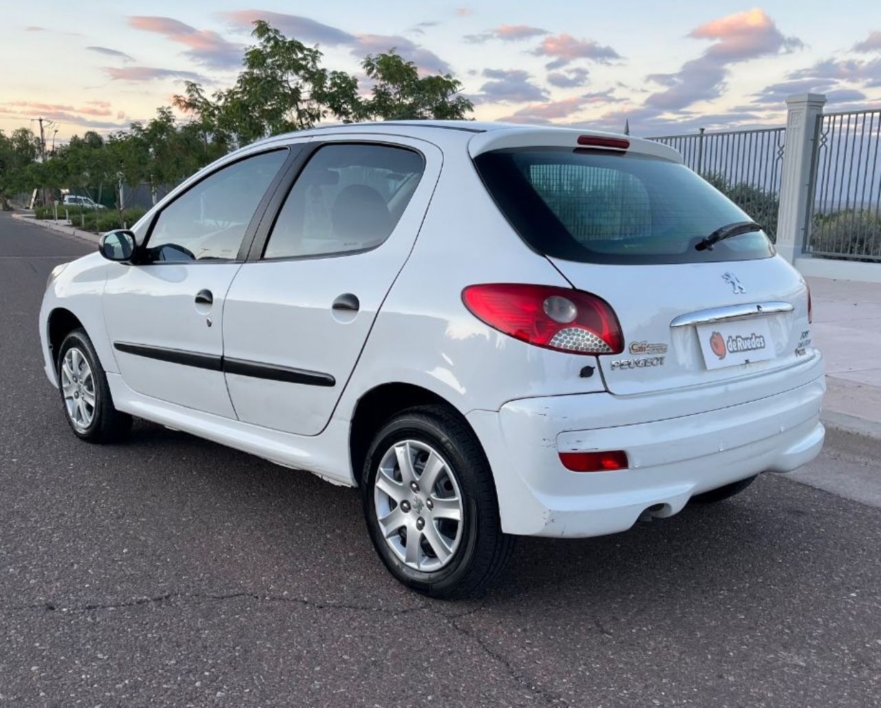 Peugeot 207 Usado en Mendoza, deRuedas