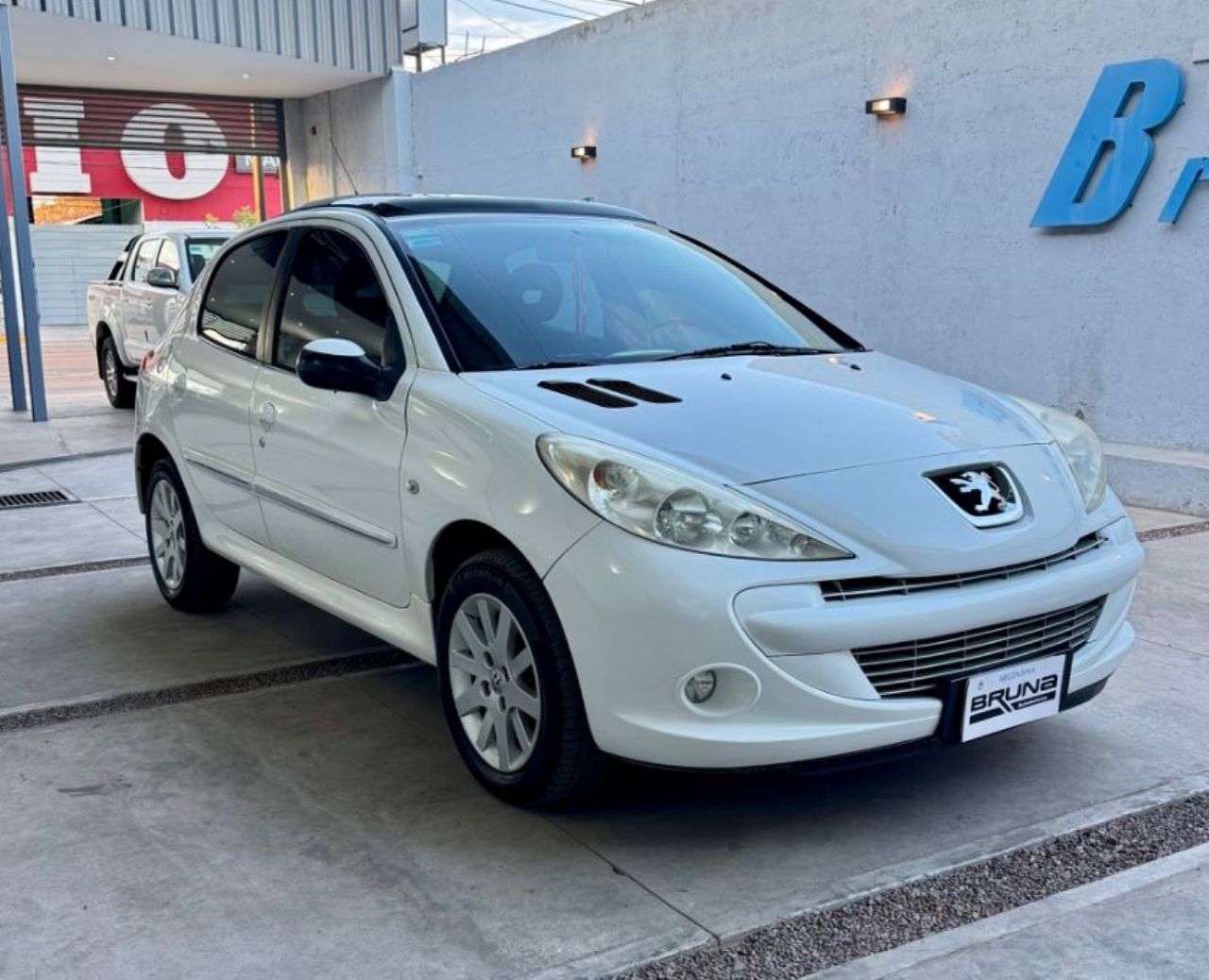 Peugeot 207 Usado Financiado en Mendoza, deRuedas