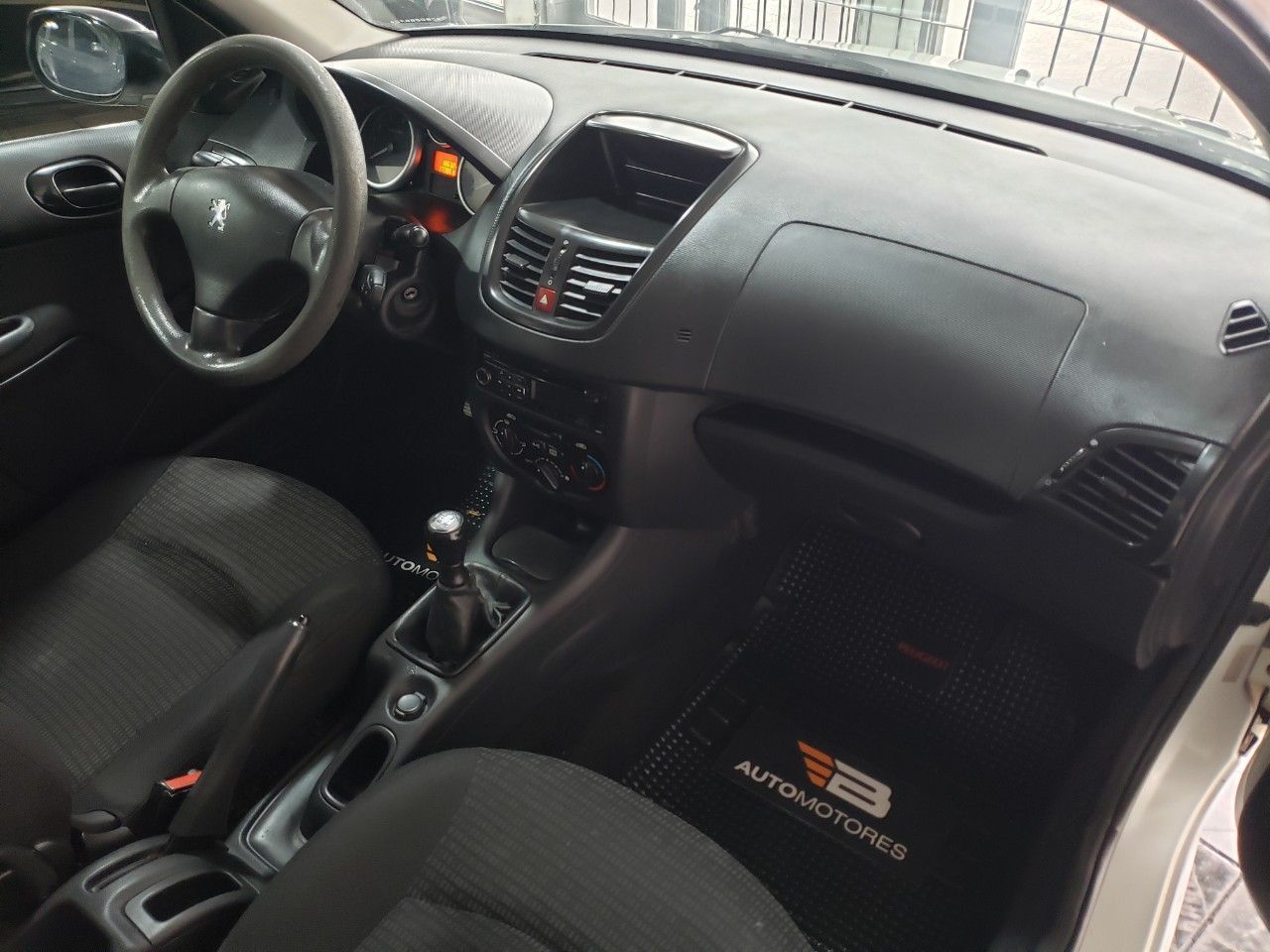 Peugeot 207 Usado Financiado en Mendoza, deRuedas