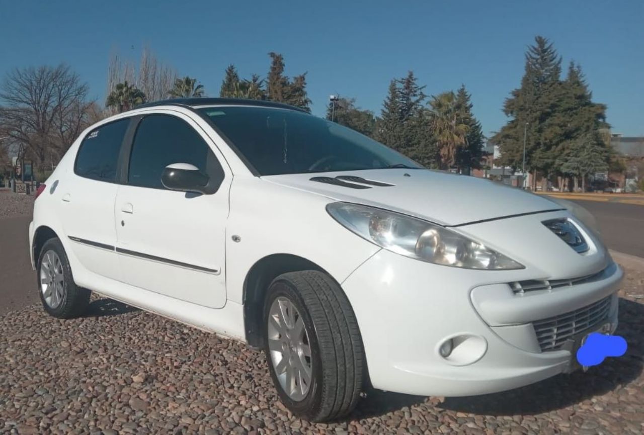 Peugeot 207 Usado en Mendoza, deRuedas