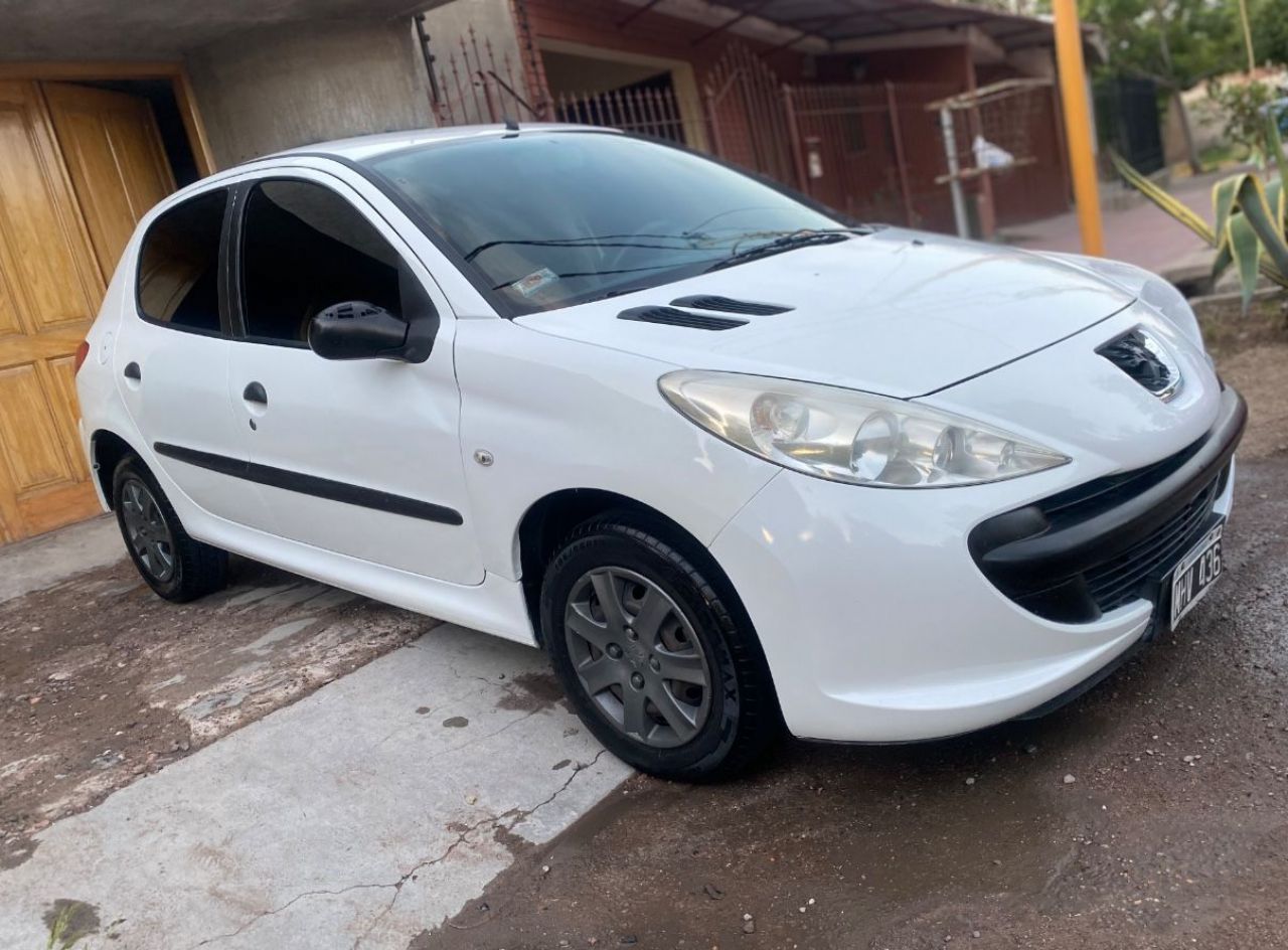 Peugeot 207 Usado en Mendoza, deRuedas