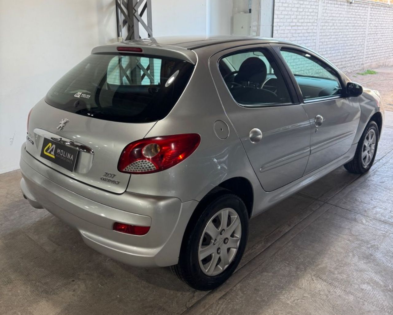 Peugeot 207 Usado Financiado en Mendoza, deRuedas