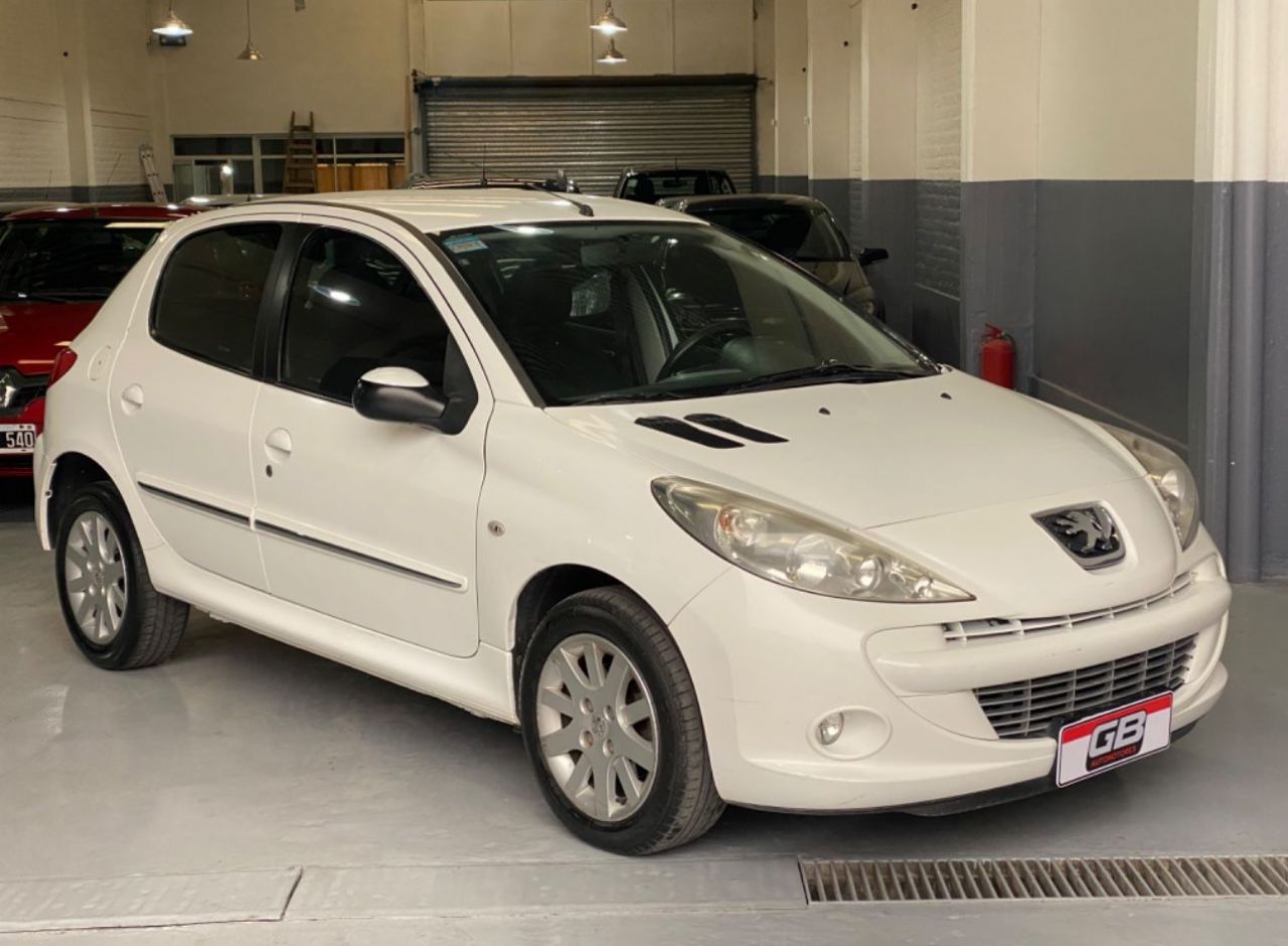 Peugeot 207 Usado Financiado en Mendoza, deRuedas