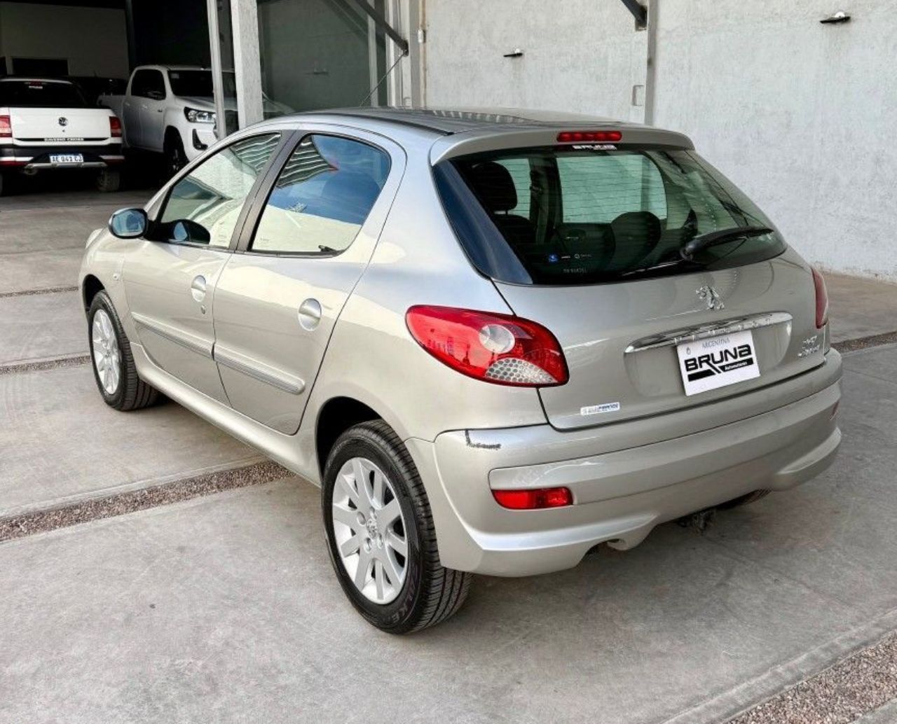 Peugeot 207 Usado Financiado en Mendoza, deRuedas