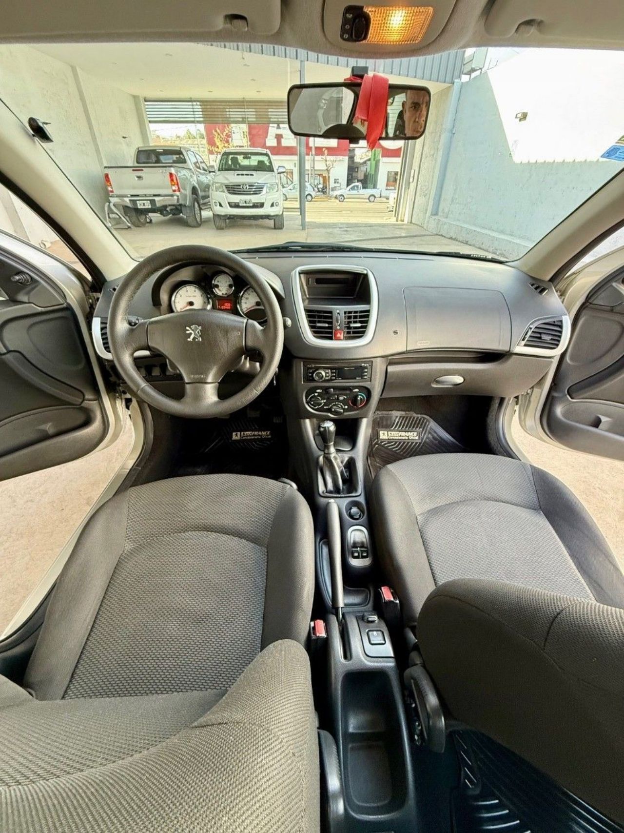 Peugeot 207 Usado Financiado en Mendoza, deRuedas