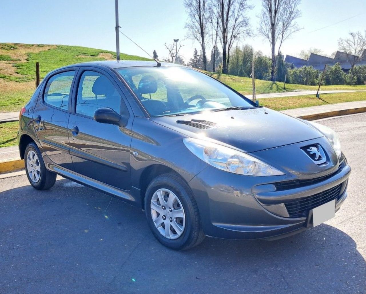 Peugeot 207 Usado Financiado en Mendoza, deRuedas