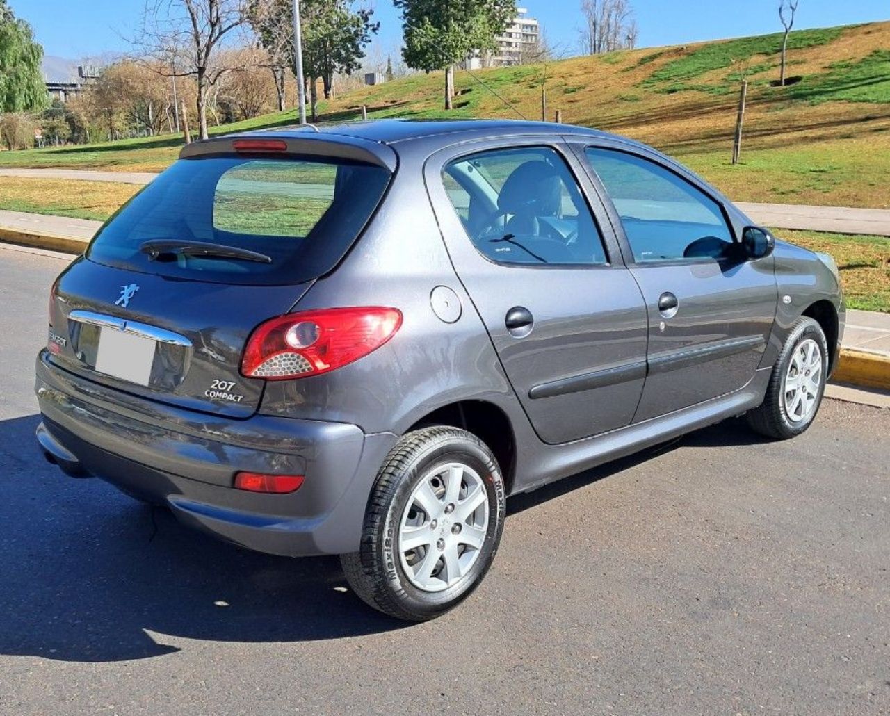Peugeot 207 Usado Financiado en Mendoza, deRuedas