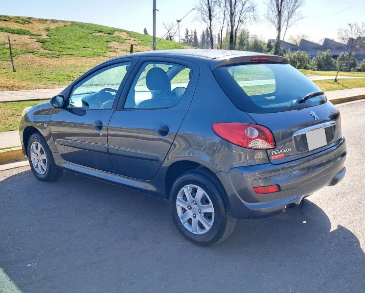 Peugeot 207 Usado Financiado en Mendoza, deRuedas