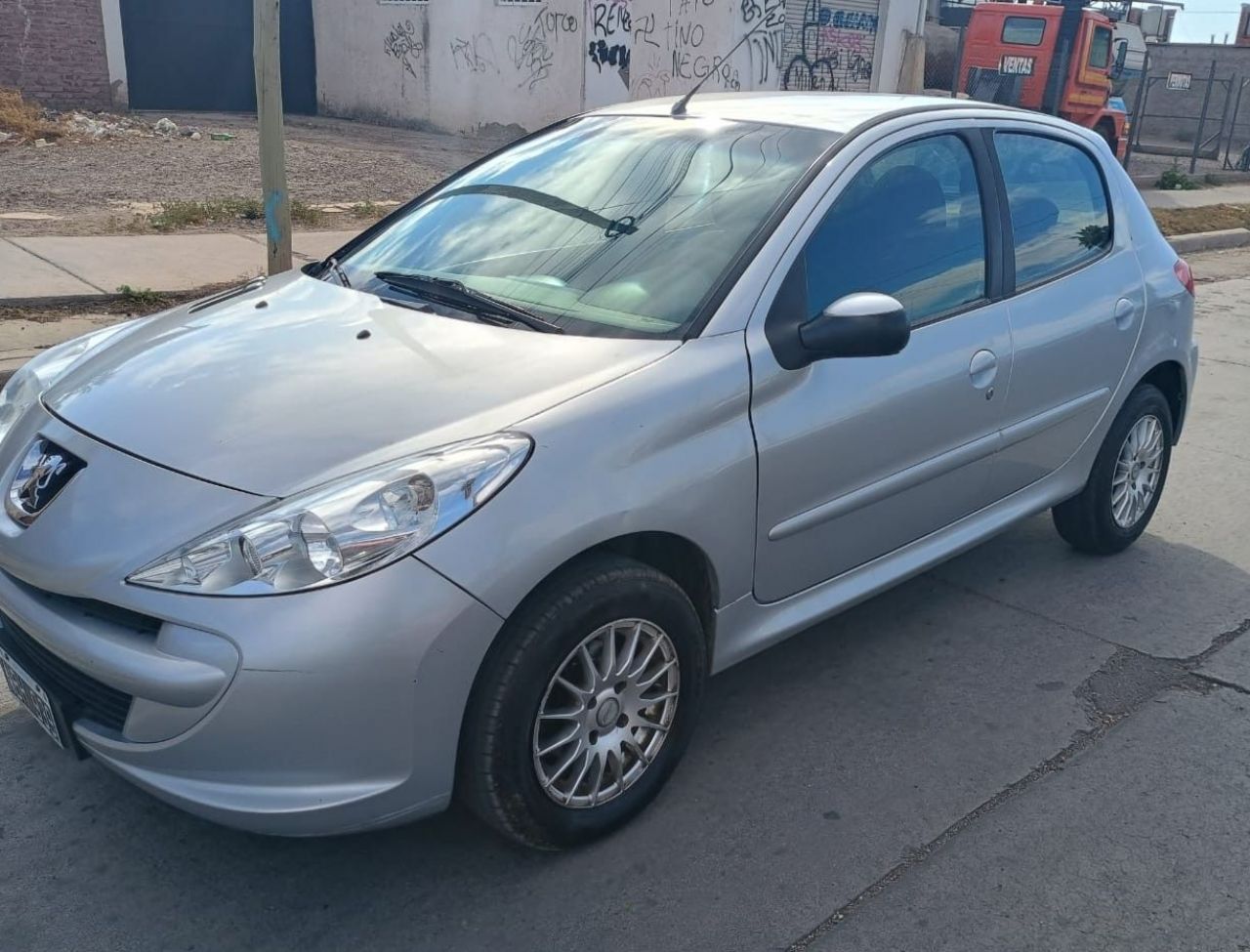 Peugeot 207 Usado en Mendoza, deRuedas