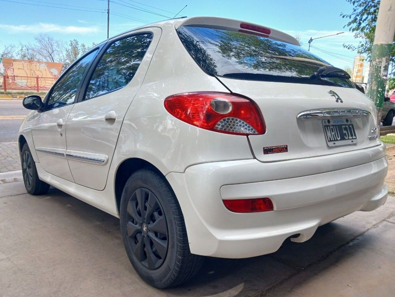 Peugeot 207 Usado Financiado en Mendoza, deRuedas