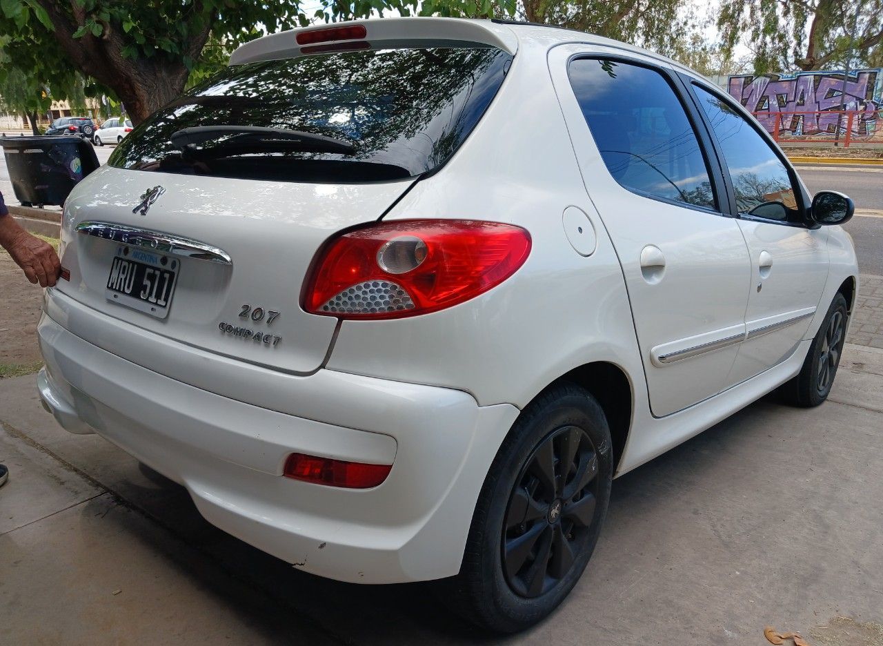 Peugeot 207 Usado Financiado en Mendoza, deRuedas