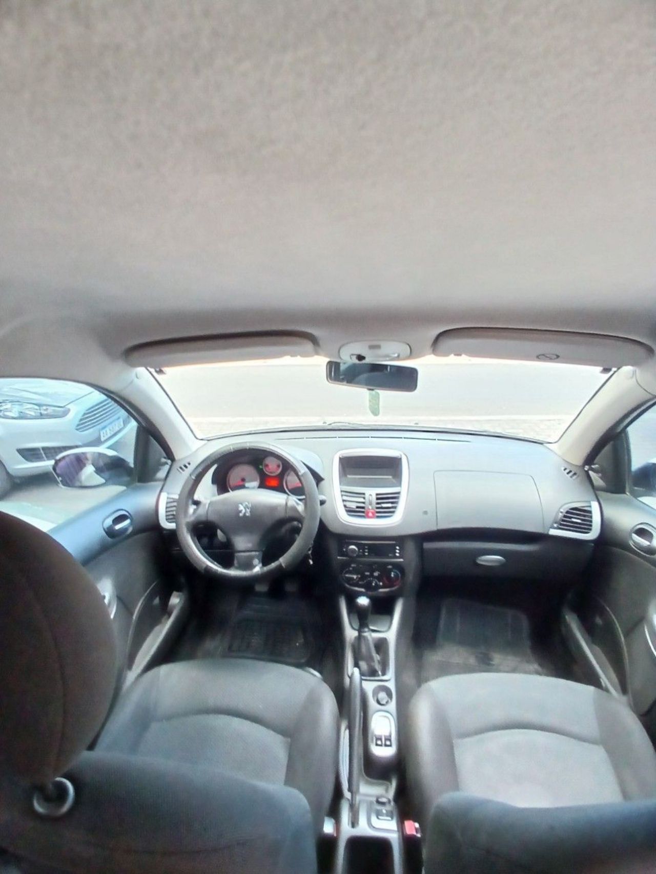 Peugeot 207 Usado Financiado en Mendoza, deRuedas