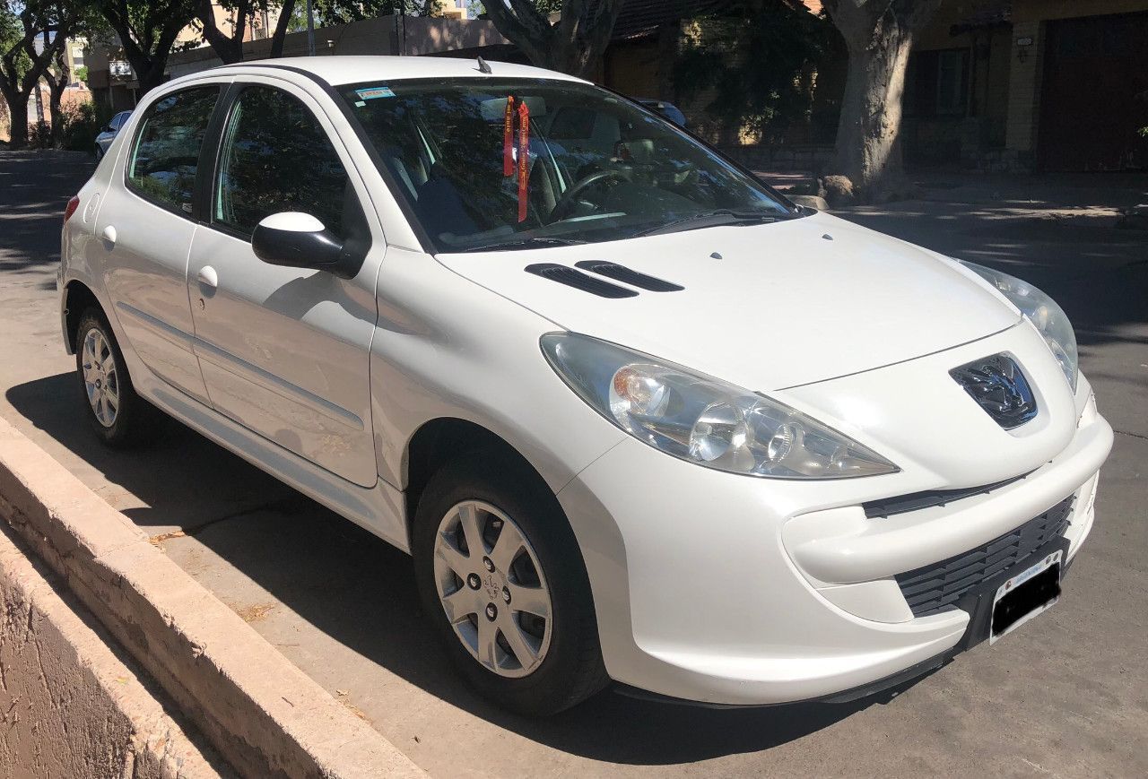 Peugeot 207 Usado en Mendoza, deRuedas