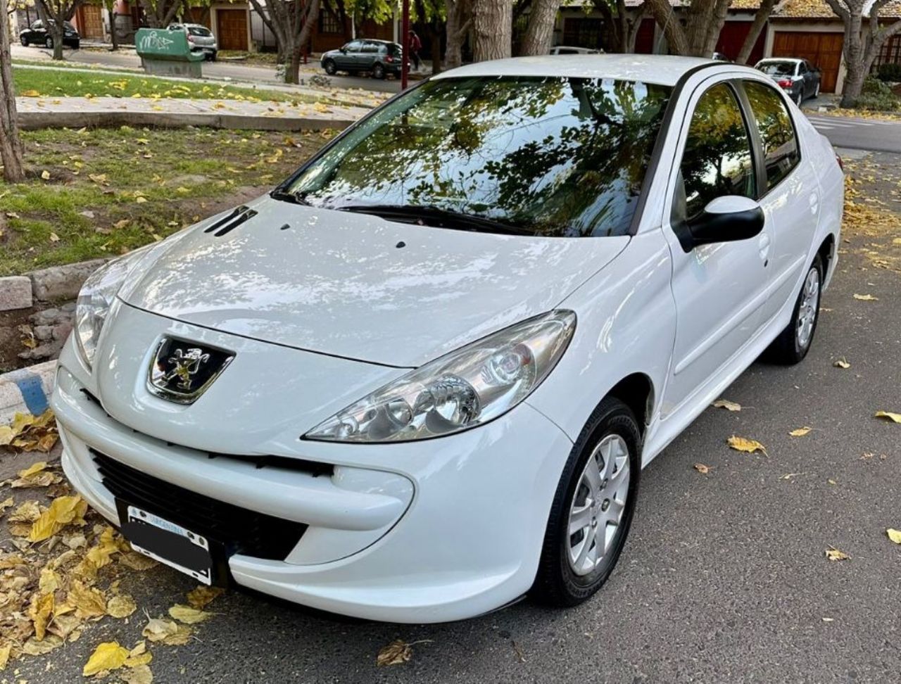 Peugeot 207 Usado en Mendoza, deRuedas