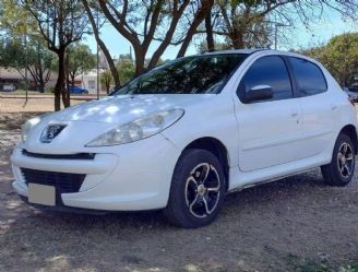 Peugeot 207 Usado en Córdoba Financiado