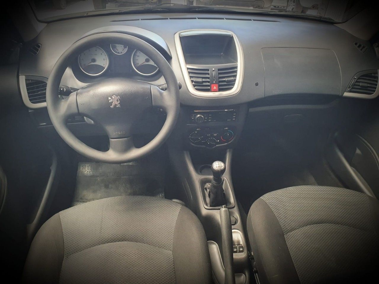 Peugeot 207 Usado Financiado en Mendoza, deRuedas