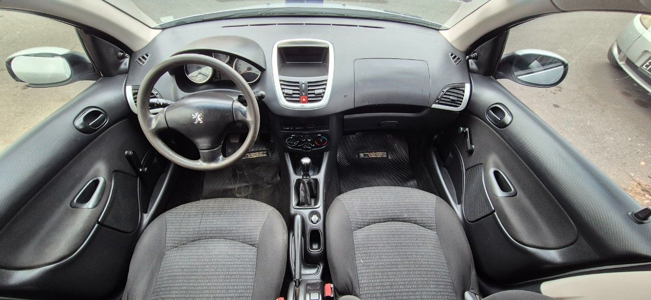 Peugeot 207 Usado Financiado en Mendoza, deRuedas