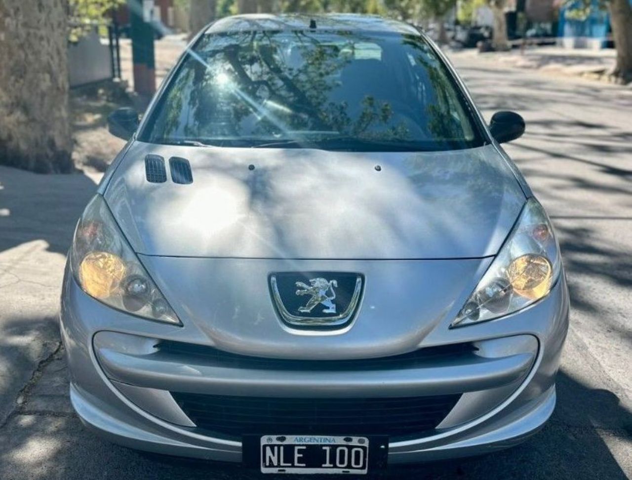 Peugeot 207 Usado Financiado en Mendoza, deRuedas
