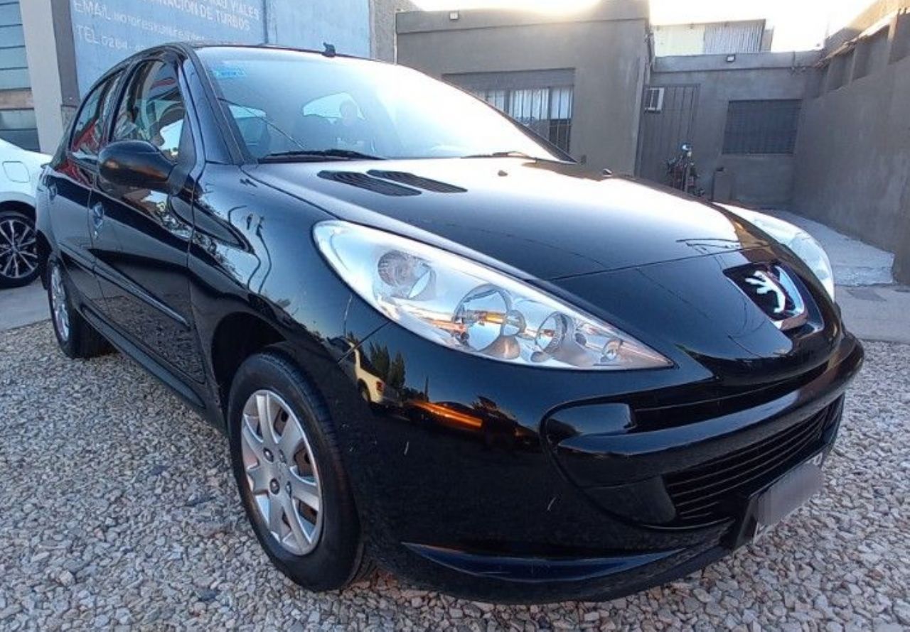 Peugeot 207 Usado Financiado en San Juan, deRuedas