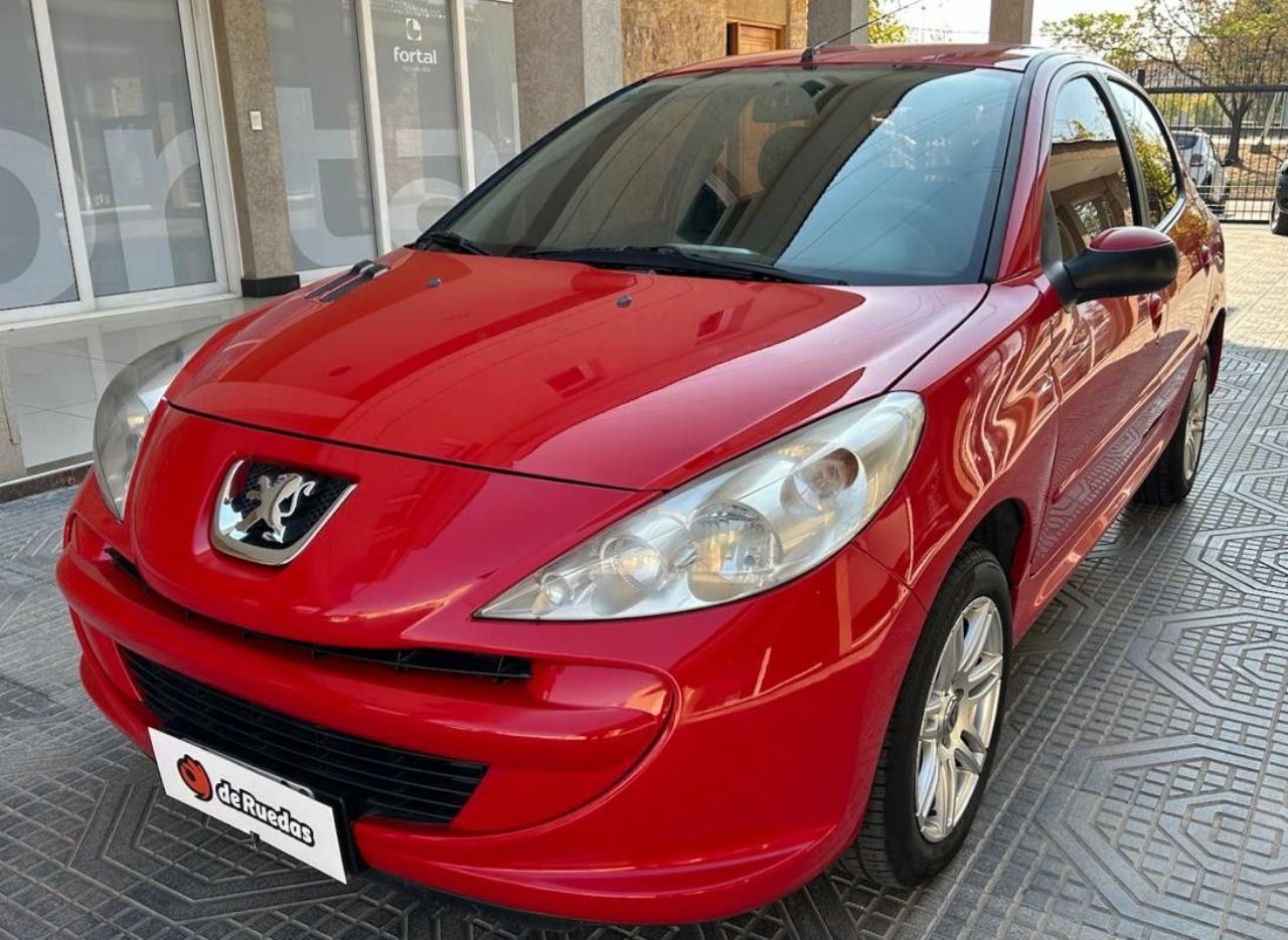 Peugeot 207 Usado Financiado en Mendoza, deRuedas