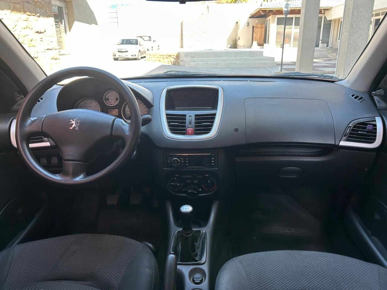 Peugeot 207 Usado Financiado en Mendoza, deRuedas