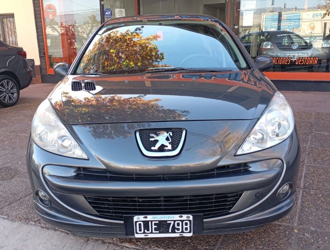 Peugeot 207 Usado Financiado en Mendoza, deRuedas