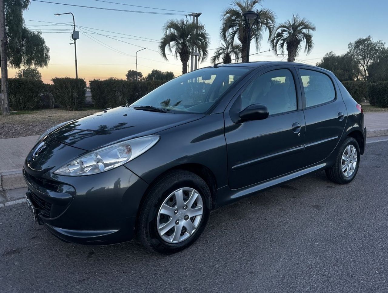 Peugeot 207 Usado en Mendoza, deRuedas