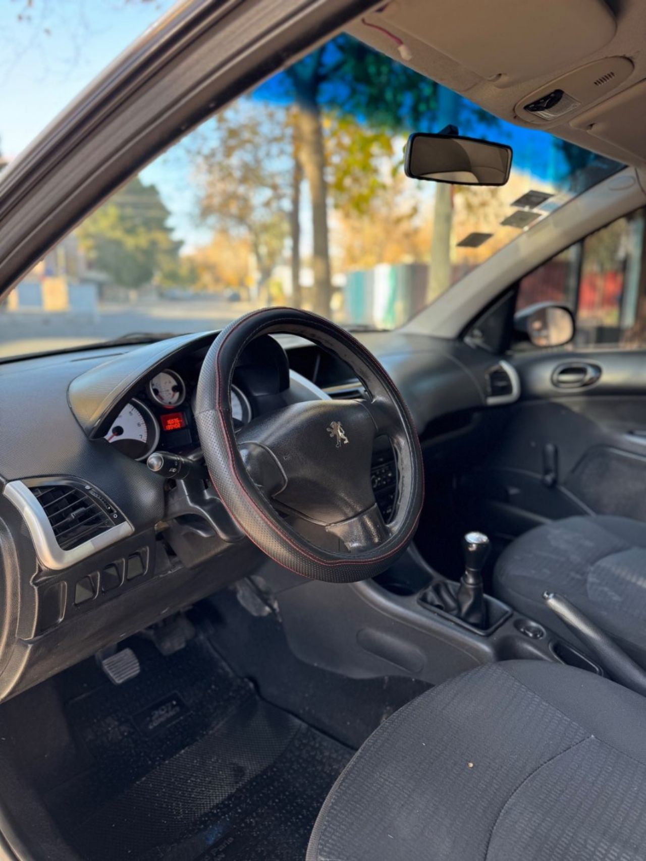 Peugeot 207 Usado Financiado en San Juan, deRuedas