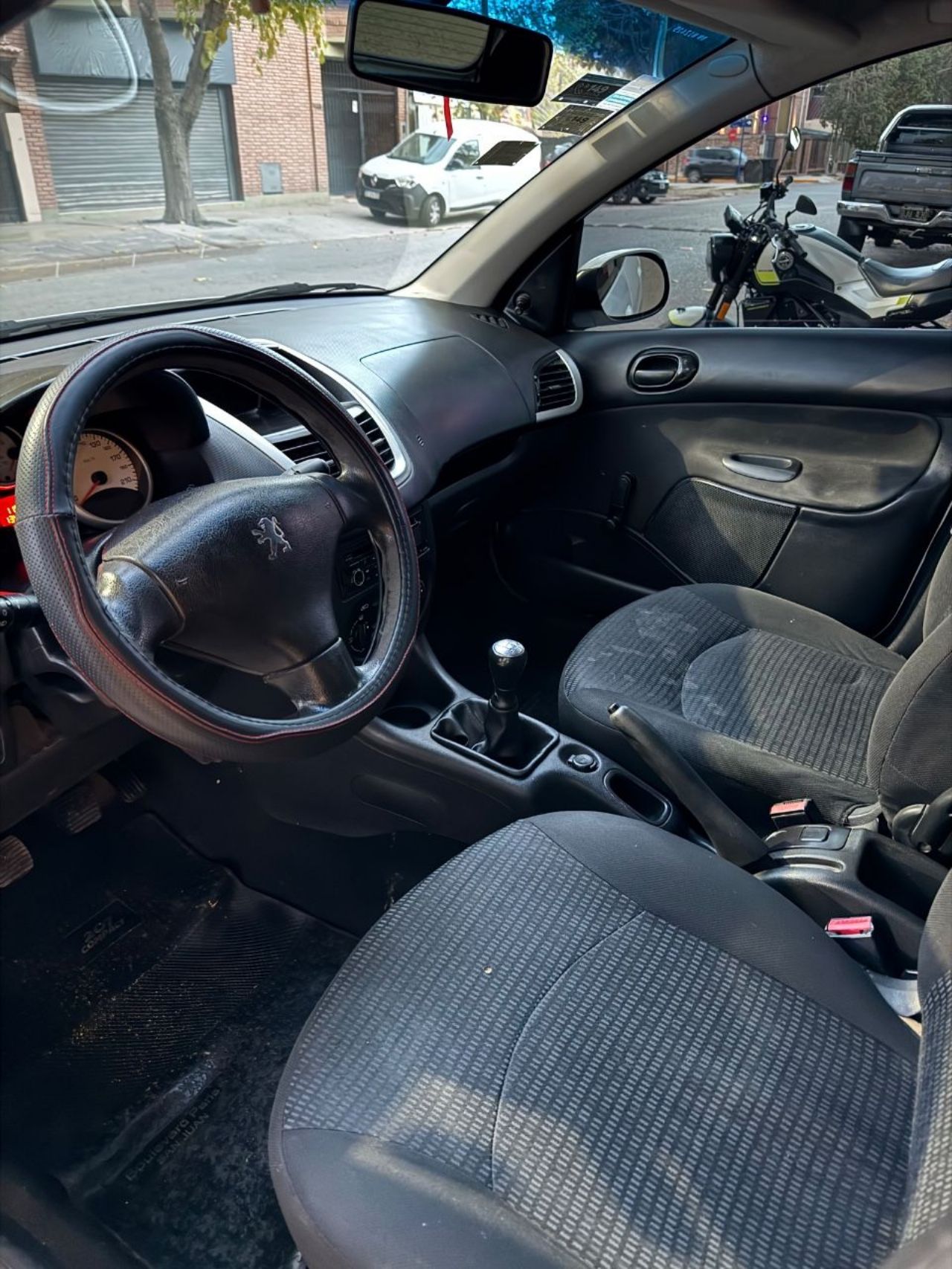 Peugeot 207 Usado Financiado en San Juan, deRuedas