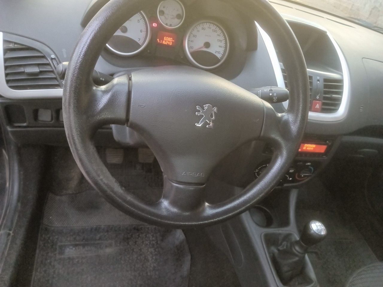 Peugeot 207 Usado en Mendoza, deRuedas