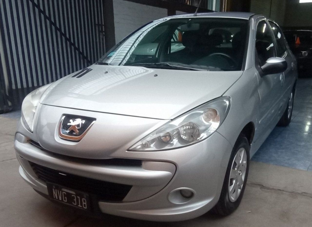 Peugeot 207 Usado Financiado en Mendoza, deRuedas