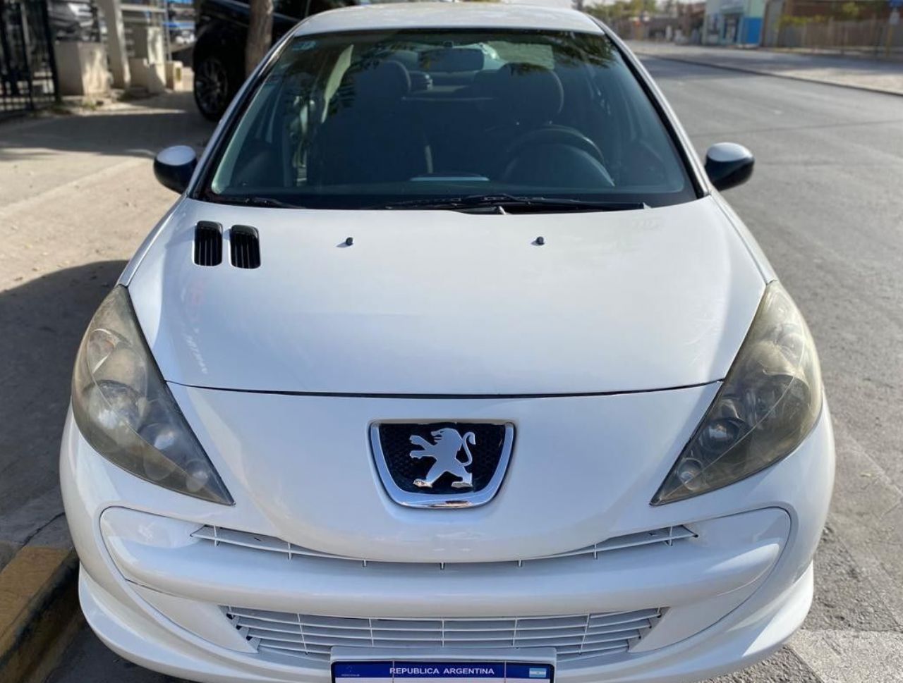 Peugeot 207 Usado Financiado en San Juan, deRuedas