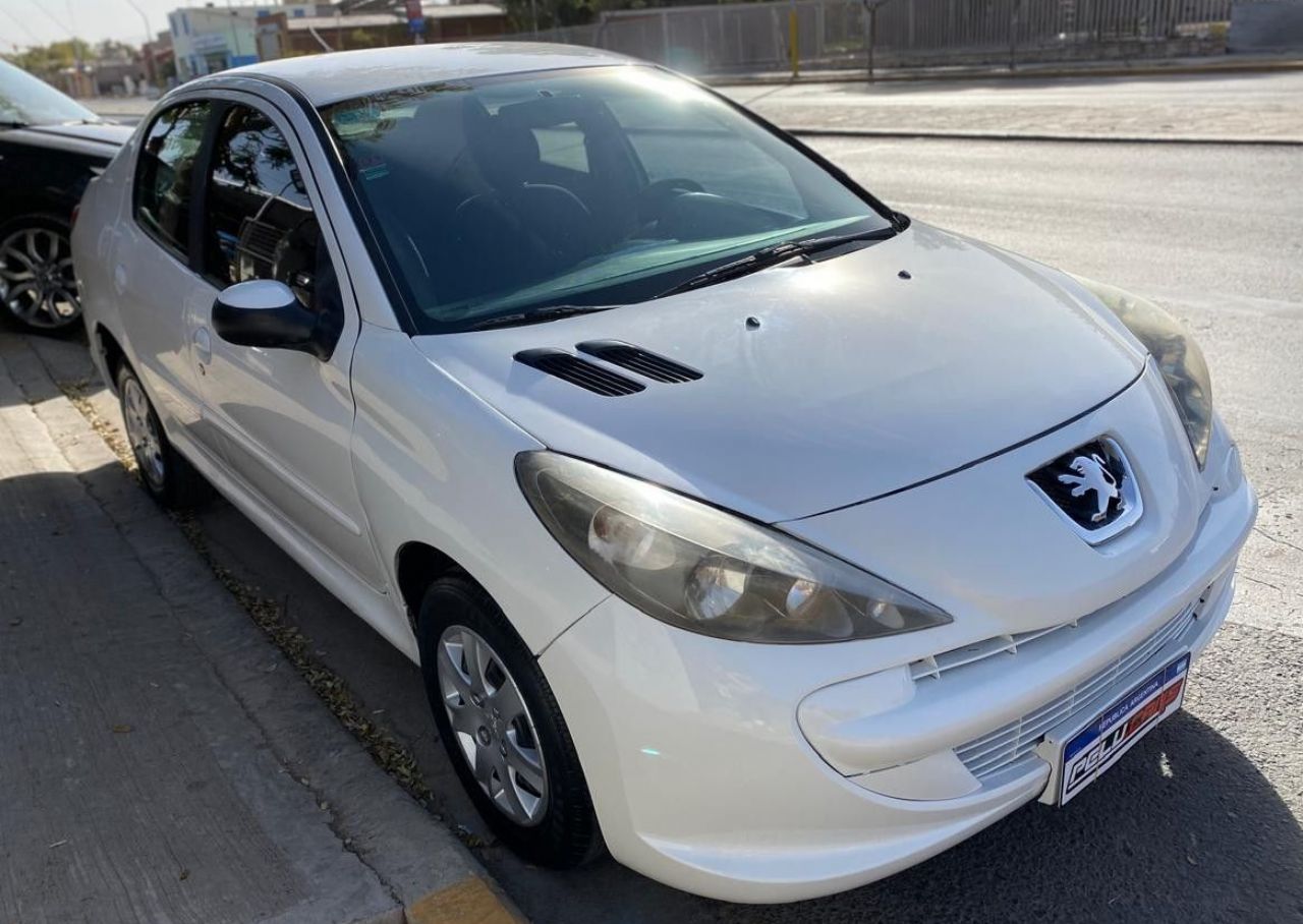 Peugeot 207 Usado Financiado en San Juan, deRuedas
