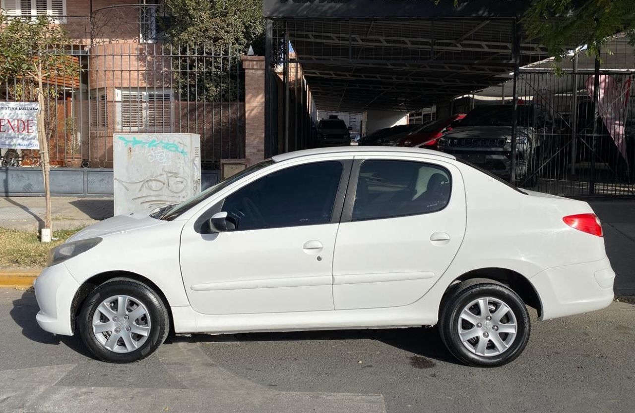 Peugeot 207 Usado Financiado en San Juan, deRuedas